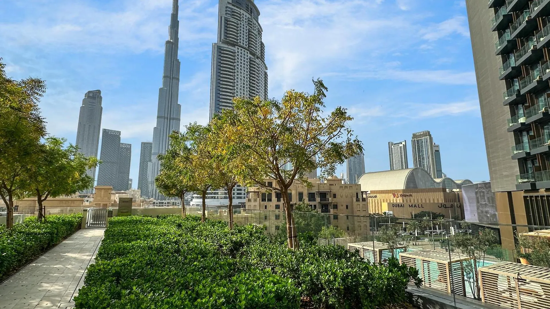 Best View In Dubai And Burj Khalifa View - 2 Bedroom - 3 Beds