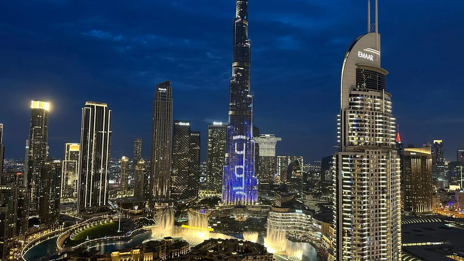 Best View In Dubai And Burj Khalifa View - 2 Bedroom - 3 Beds Apartment
