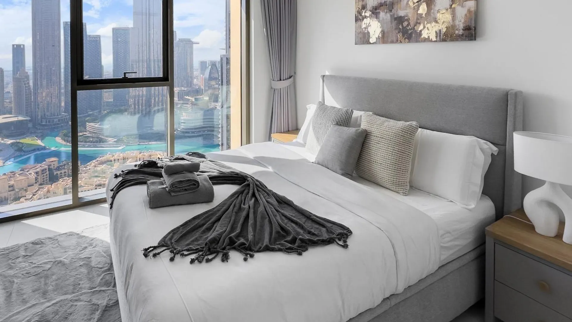 Best View In Dubai And Burj Khalifa View - 2 Bedroom - 3 Beds 0*,  United Arab Emirates