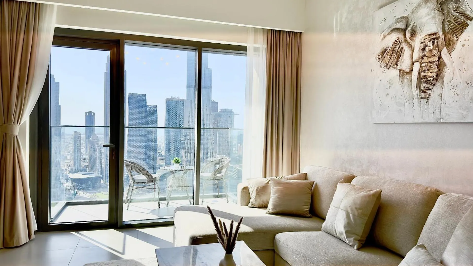 Best View In Dubai And Burj Khalifa View - 2 Bedroom - 3 Beds Apartment