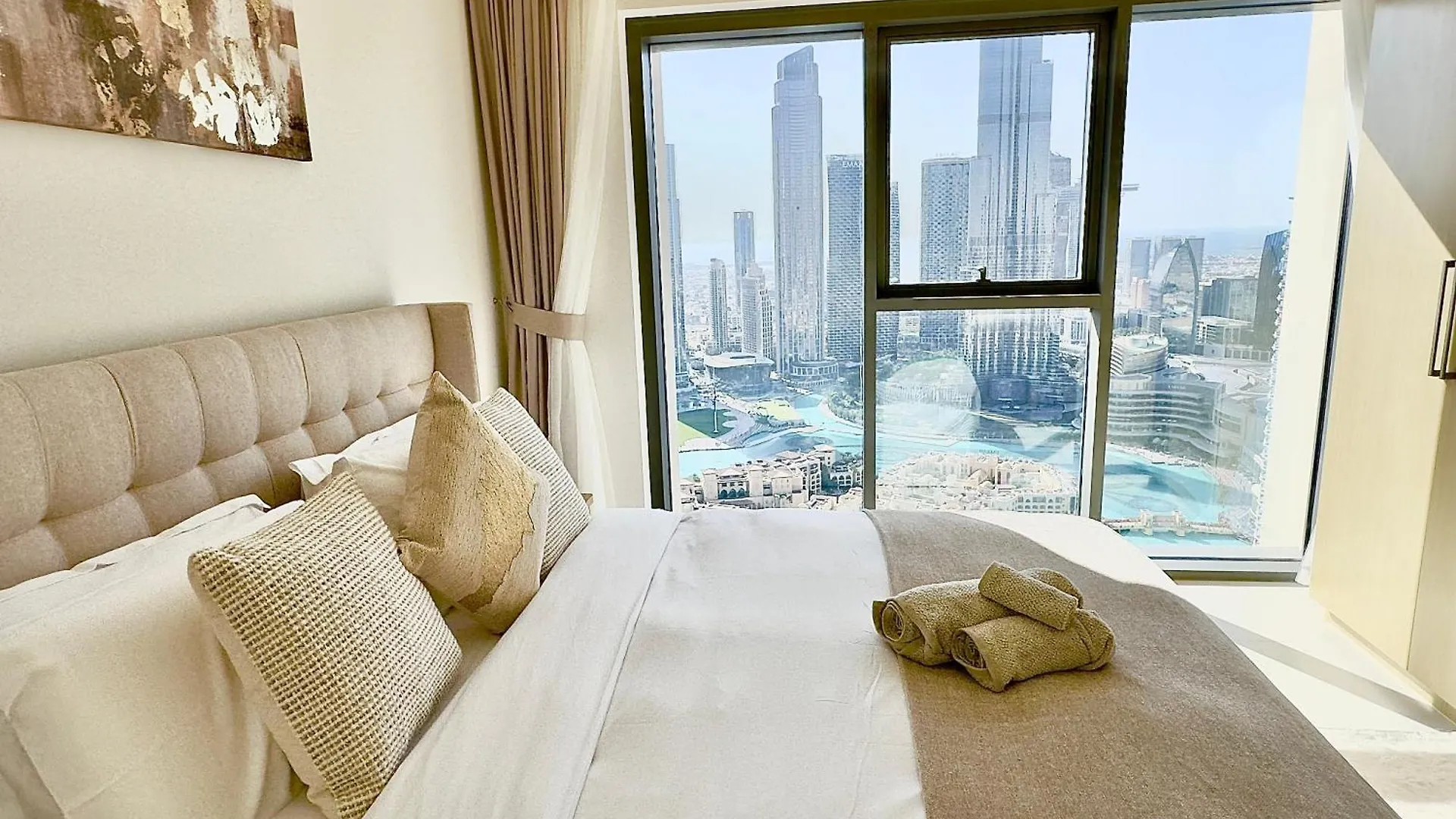 Best View In Dubai And Burj Khalifa View - 2 Bedroom - 3 Beds